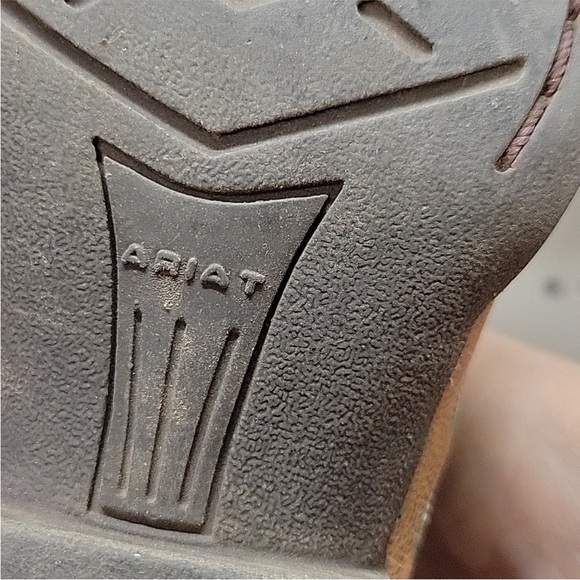 Ariat size 2.5 girl boot - Picture 5 of 8